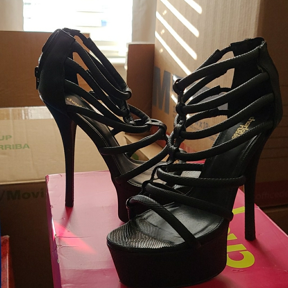 Black snake  heels